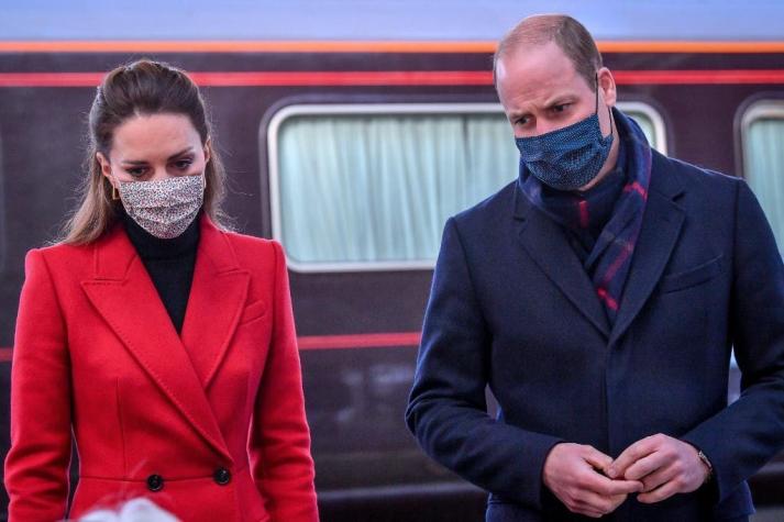 William y Kate reciben críticas por realizar gira en plena segunda ola de la pandemia en Reino Unido