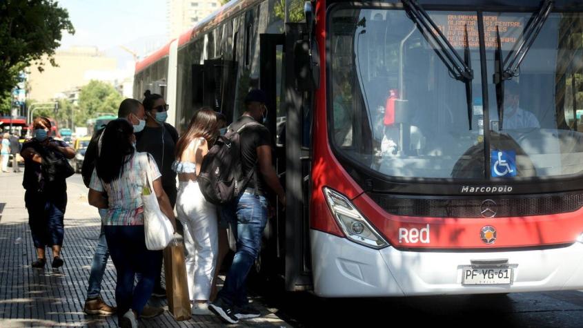 Estudio identifica recorridos de buses menos seguros para evitar contagios de COVID-19 en hora punta