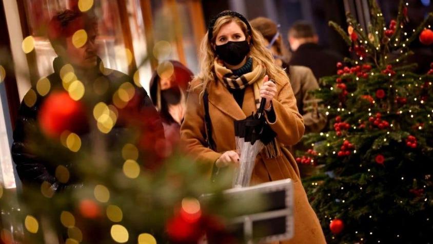 Europa enfrenta Navidad en estrictas cuarentenas y con incertidumbre por nueva cepa de coronavirus