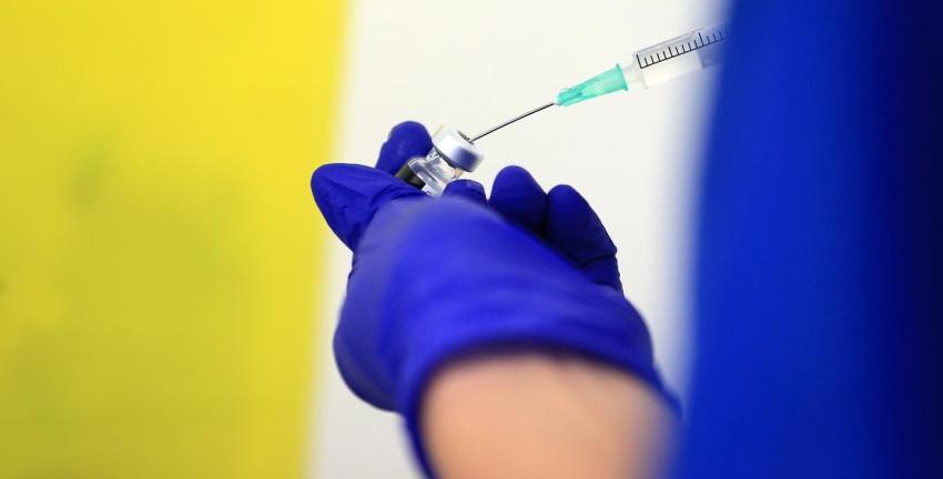 Argentina empieza a vacunar el martes contra el COVID-19