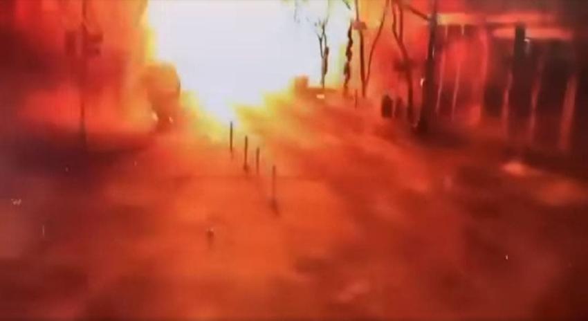 [VIDEO] Revelan espeluznante video de explosión de auto en centro de Nashville