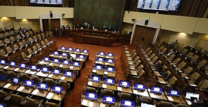 Cámara establece multas a diputados que descuiden labor parlamentaria por salir en TV