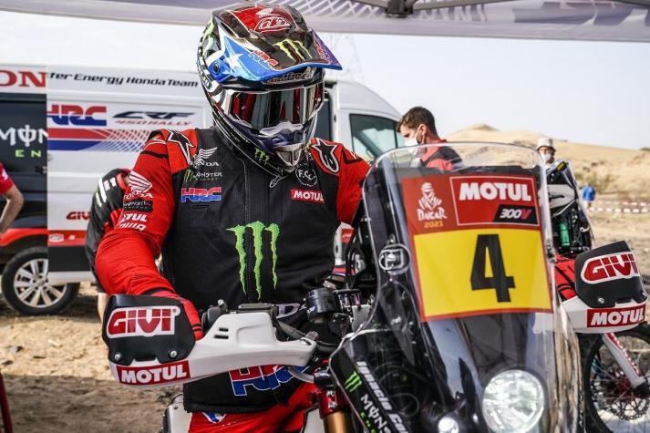 José Ignacio Cornejo buscará el podio para Chile la categoría motos en el Dakar
