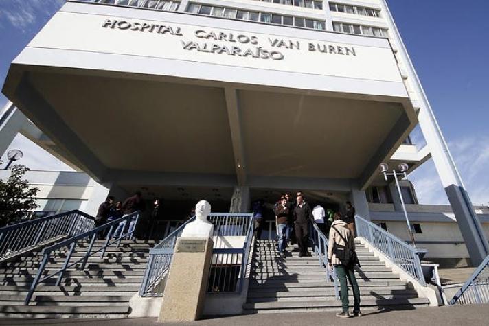 Valparaíso: Hospital Van Buren llega al 100% de ocupación de camas críticas por pacientes COVID-19