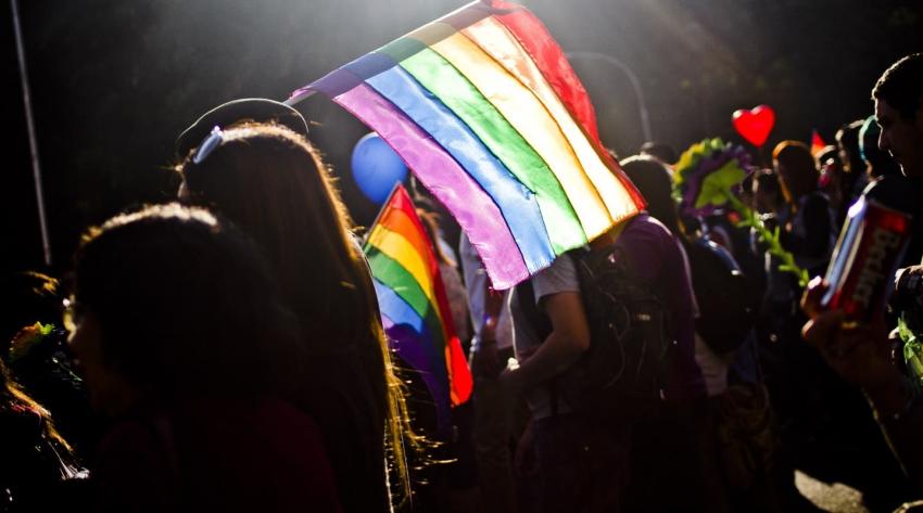 Encuesta Cadem evidencia amplio apoyo a derechos homosexuales en el país