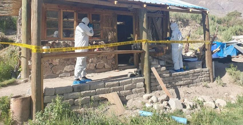Detienen a hombre acusado de matar con un rifle a su pareja e hijo de 4 años en la comuna de Huara