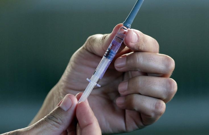 Proceso de vacunación contra el COVID-19 para adultos mayores comenzará en febrero