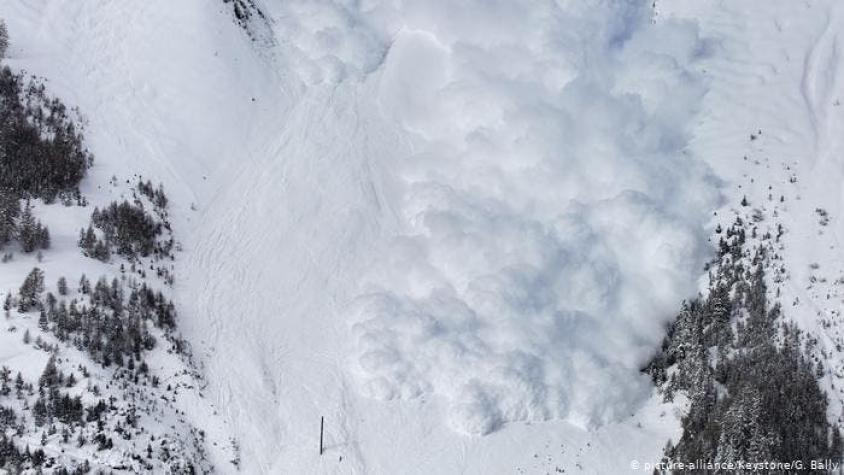 Avalanchas registradas en Suiza dejan tres muertos