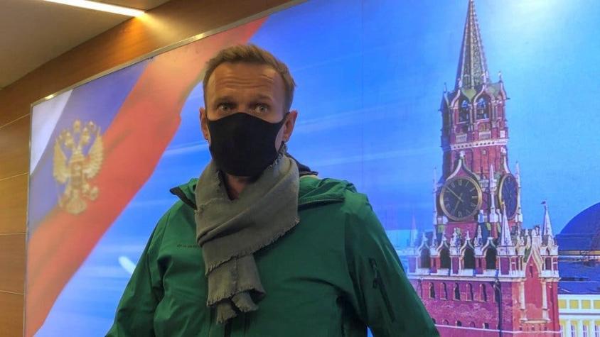 Alexei Navalny: El feroz crítico de Putin arrestado en Rusia 5 meses después de ser envenenado