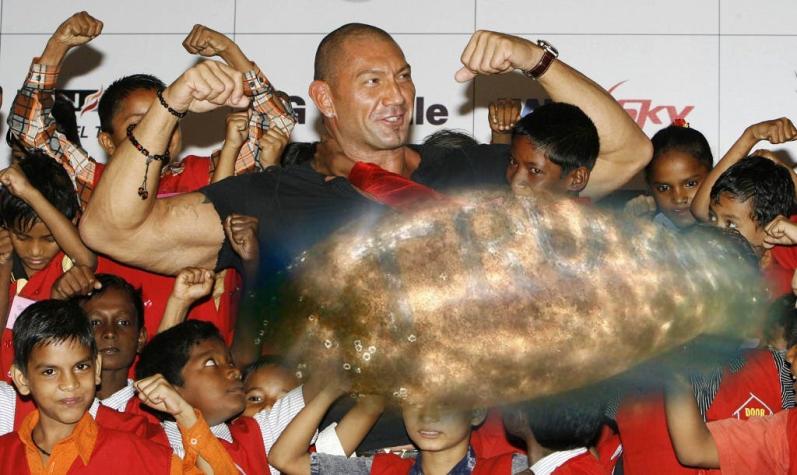Batista ofrece 20 mil dólares para dar con el paradero de quien rayó "Trump" en un manatí