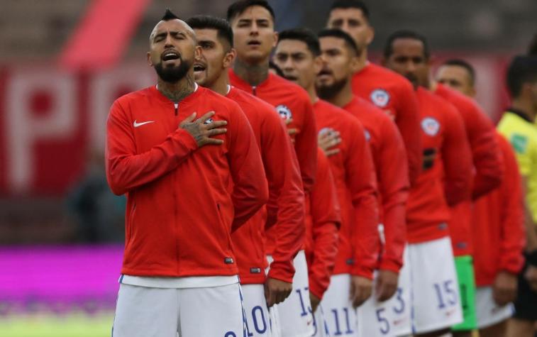 Campeón del fútbol chileno arremete entre los candidatos para asumir en la banca de La Roja