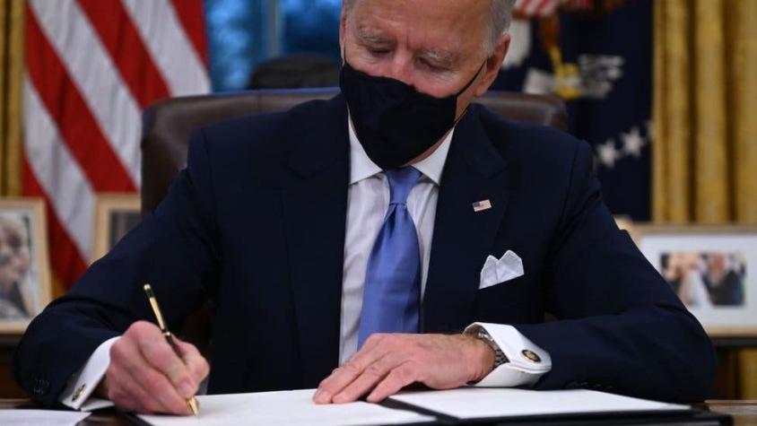 Las 17 primeras medidas con las que Joe Biden empieza a revertir las políticas de Trump