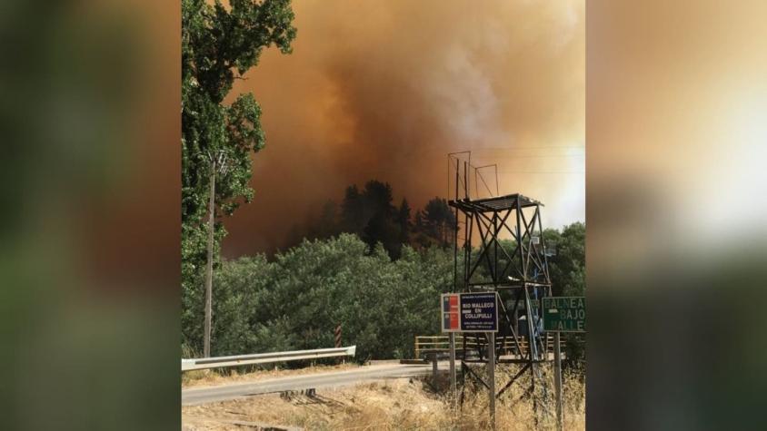 Alerta roja para Ercilla y Collipulli por incendio forestal: Onemi decretó evacuación en Las Toscas