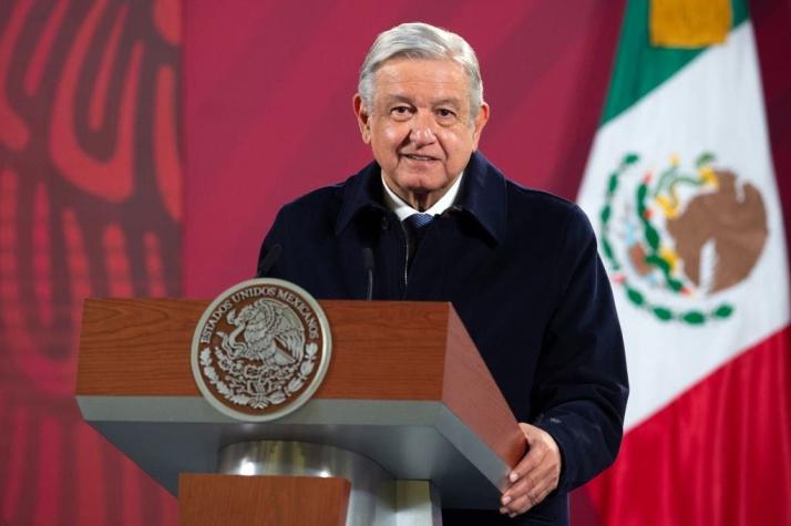 Presidente de México Andrés Manuel López Obrador da positivo a COVID-19
