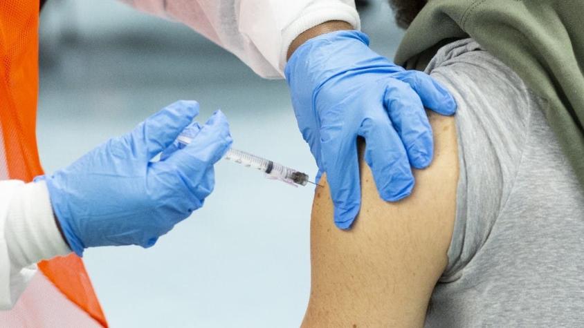 Moderna dice que su vacuna anticoronavirus es efectiva contra variantes británica y sudafricana