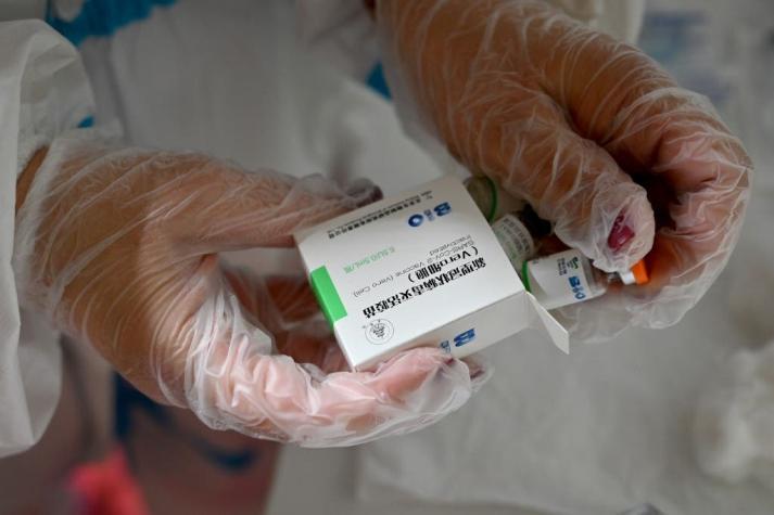 Confirman que voluntaria de vacuna china que murió en Perú había recibido placebo