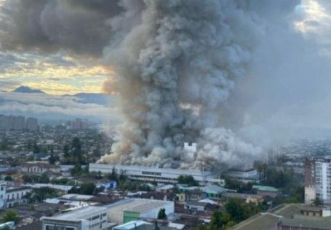 [Minuto a minuto] Bomberos controlan incendio en Hospital San Borja