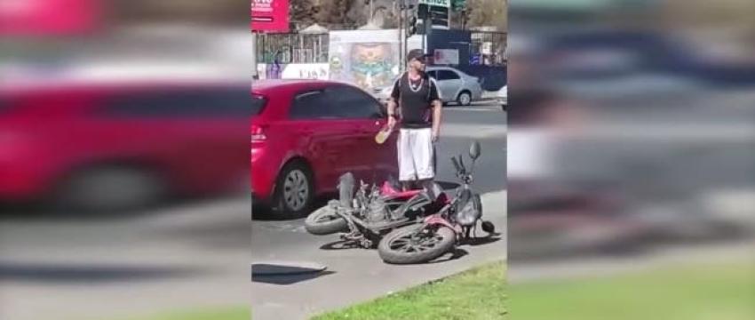 Repartidor de delivery en moto es chocado y agredido en Antofagasta