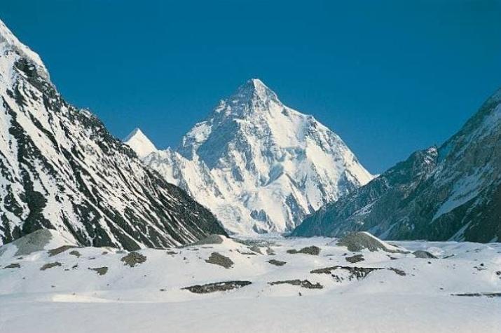 [FOTOS] Cómo es el K2, la gigantesca montaña donde buscan un alpinista chileno