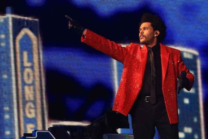 ¿Te lo perdiste? Revive en video el show de The Weeknd en el medio tiempo del Super Bowl
