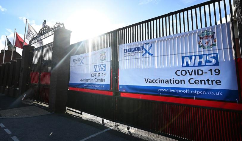 Reino Unido vacunará contra el COVID-19 a migrantes sin papeles