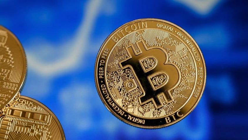 Cómo el descomunal gasto de energía del bitcoin puede hacer explotar la "burbuja" de criptomonedas