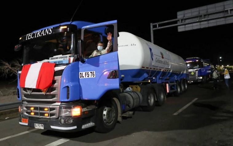 Presidente de Perú agradeció a Chile por envío de 40 toneladas de oxígeno
