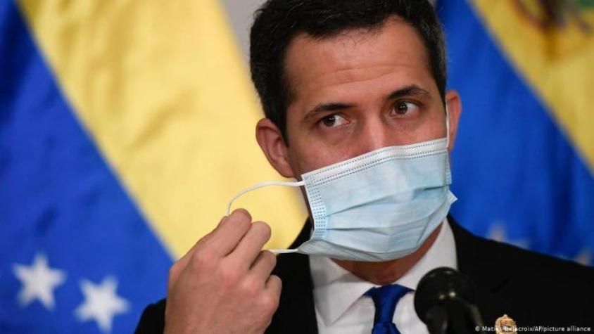 Líder opositor venezolano Guaidó informa que tiene COVID-19