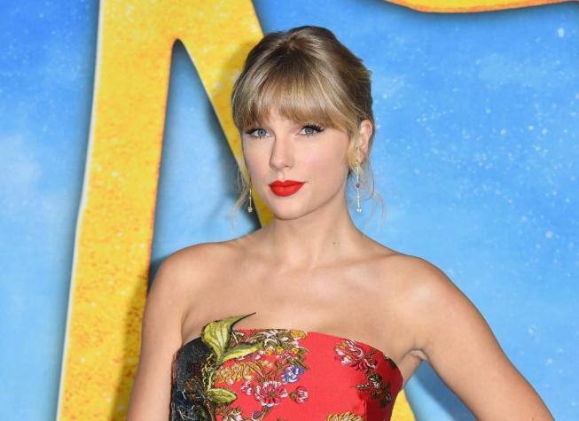 "Pasas por los hombres más rápido que Taylor Swift": cantante critica a Netflix por frase sexista