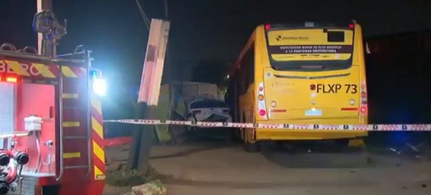 Dos personas murieron tras violento accidente vehicular en Puente Alto