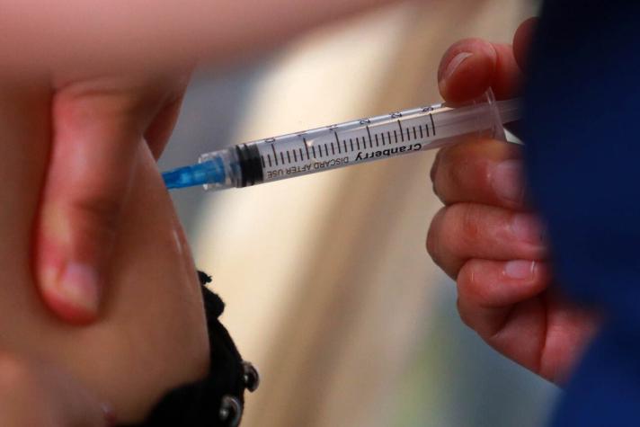 Chile supera los cuatro millones de vacunados contra el COVID-19
