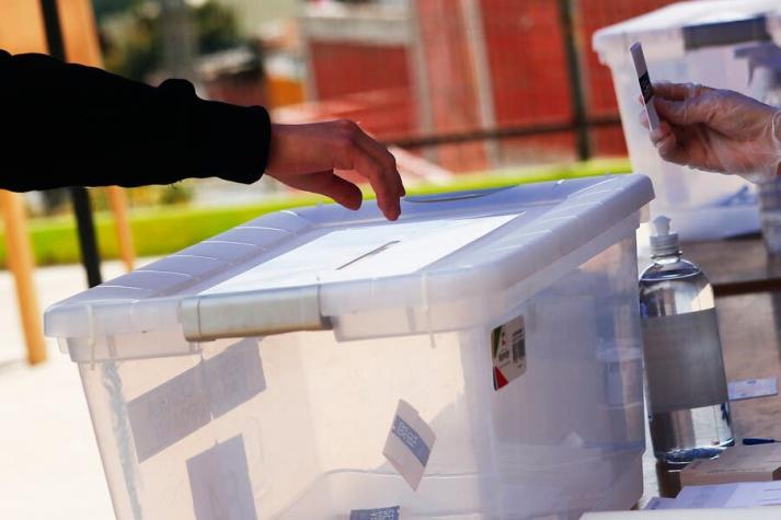 Consejo del Servel apoya realizar elecciones en dos días: "Tenemos toda una cadena de custodia"
