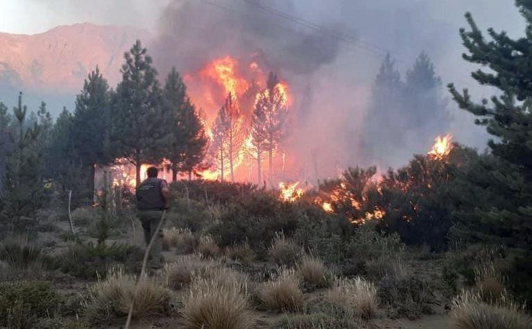 Incendios forestales en la Patagonia argentina deja heridos, desaparecidos y evacuados