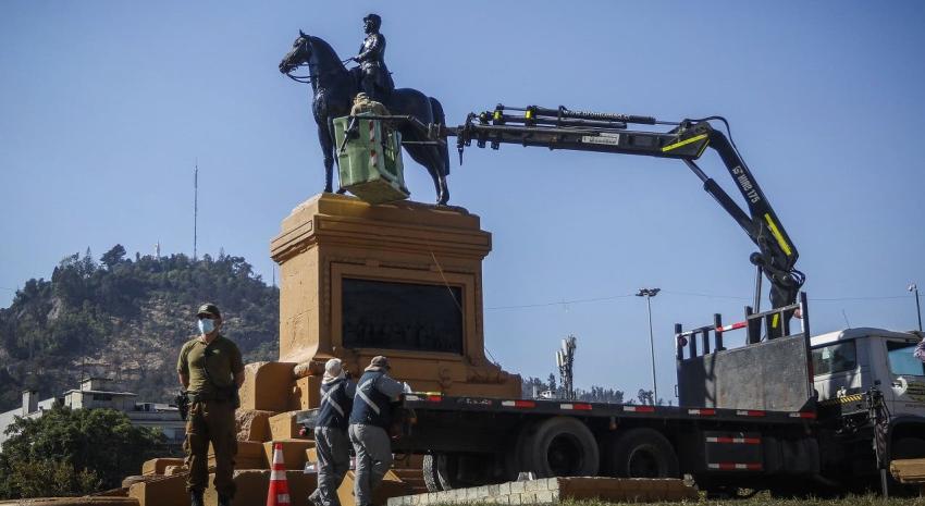 Presidente Piñera: "Vamos a reponer la estatua en la Plaza Baquedano"
