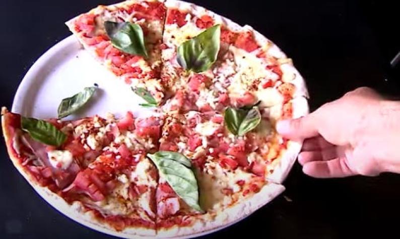 [VIDEO] Riqa Pizza: El imperdible sabor de las pizzas a la piedra de Huechuraba