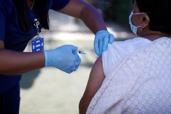 Más de 4 millones 770 mil personas ya han sido vacunadas contra el COVID-19 en Chile