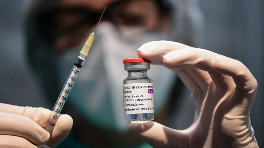 Ministro Paris no descarta “evaluación secundaria” de vacuna de AstraZeneca