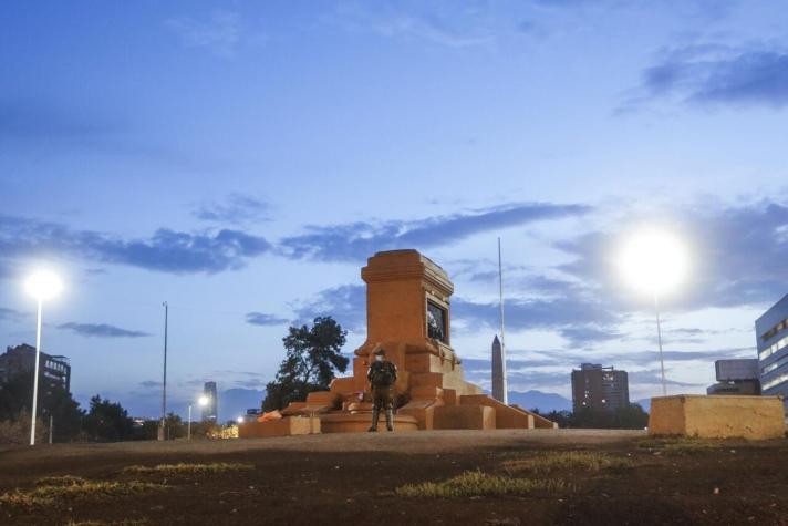Senador Montes propone sustituir a Baquedano con estatua elegida por la gente
