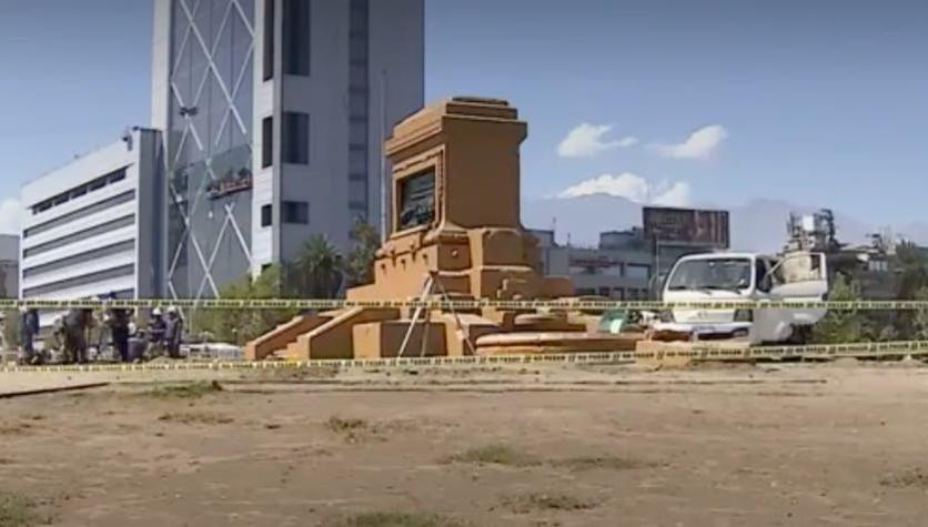 [VIDEO] Instalan cierre perimetral en Plaza Baquedano