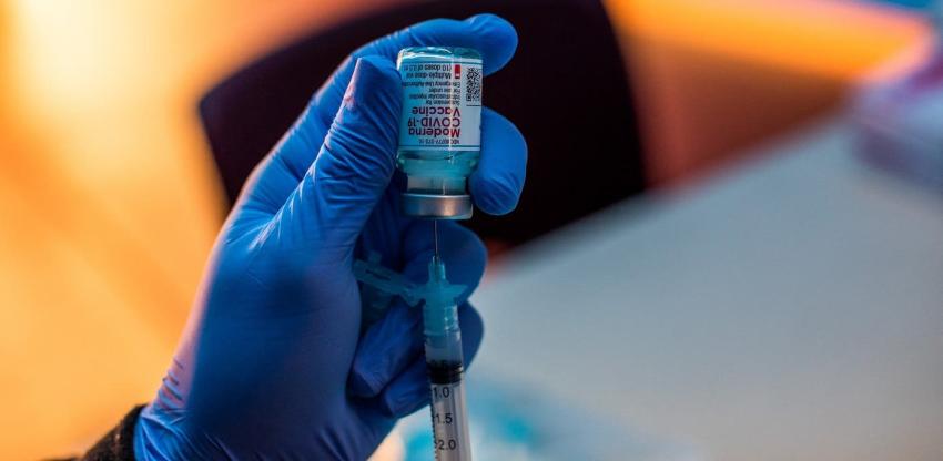 Vacunación contra el COVID-19: Moderna inicia ensayos clínicos en niños