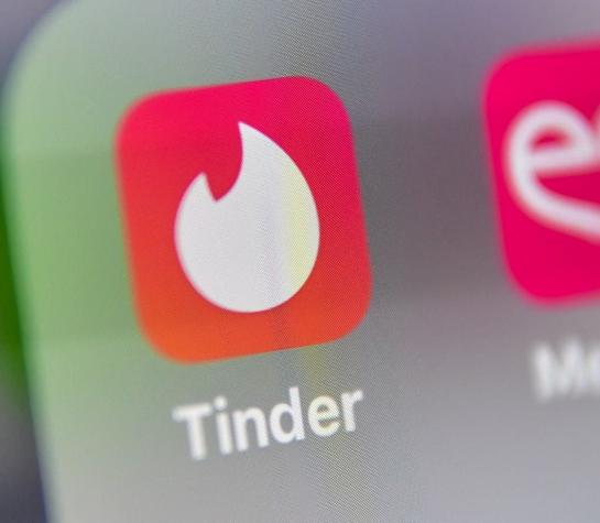 Tinder estudia incluir antecedentes penales de violencia de género de un "match"