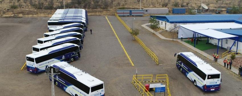 Minera implementa la flota interurbana de buses eléctricos más grande de Chile