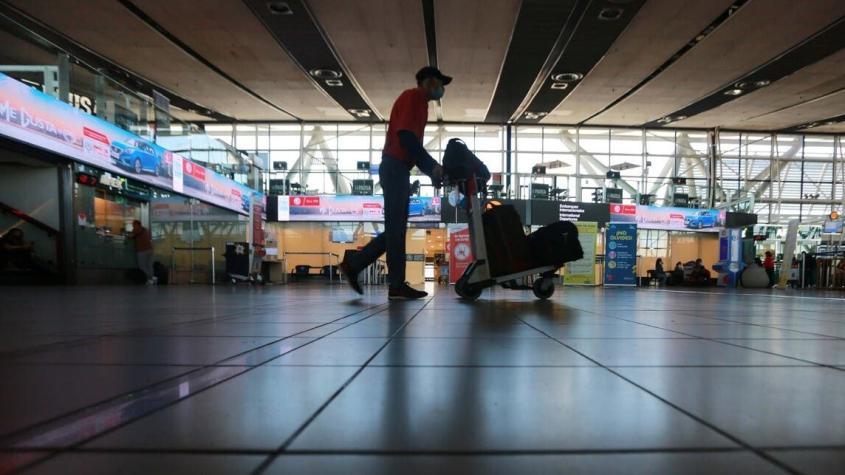 Decretan nuevas restricciones sanitarias para viajeros nacionales y extranjeros que lleguen a Chile