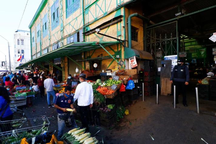 [VIDEO] Clausuran Mercado Cardonal de Valparaíso: Descubren a personas con COVID-19 atendiendo