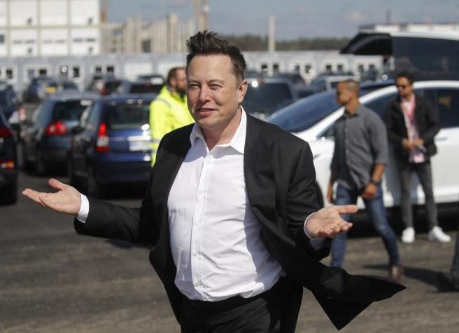 Elon Musk anuncia que se podrán comprar automóviles Tesla con bitcoins