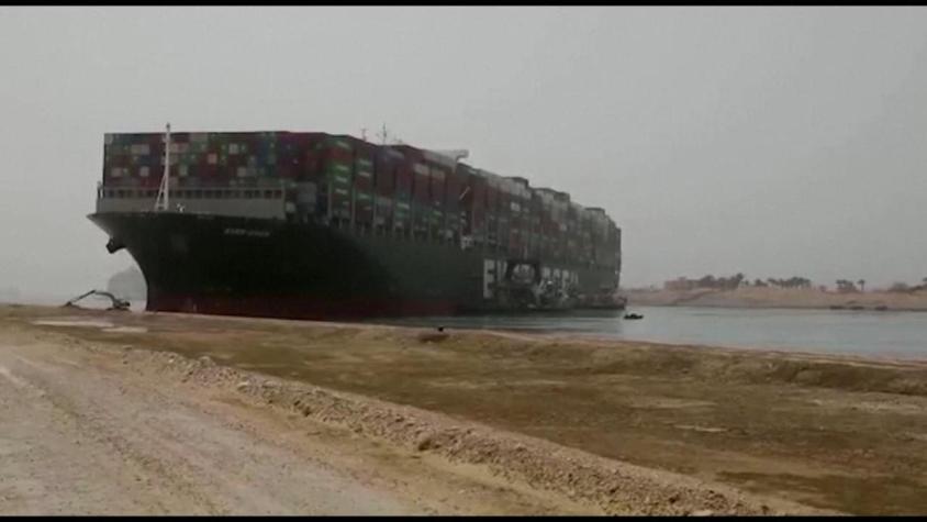[VIDEO] Amenaza al comercio global por bloqueo del Canal de Suez