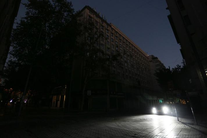 Corte de luz en comunas de la Región Metropolitana se debió a un fallo en la subestación Cerro Navia
