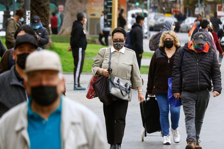 Informe epidemiológico: Puente Alto, Valparaíso y Temuco lideran comunas con más casos activos