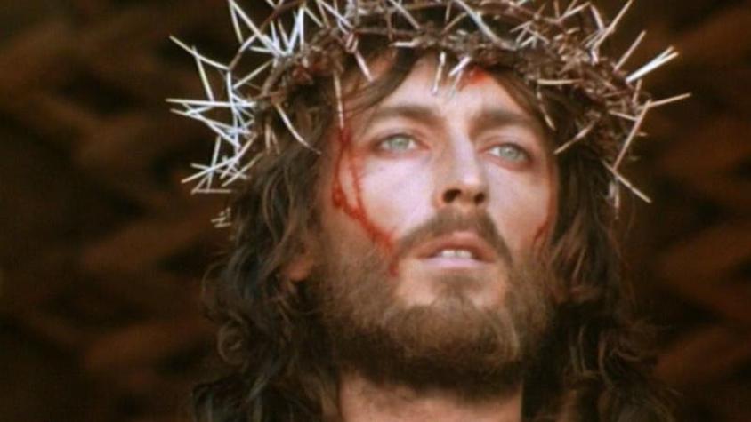 [FOTOS] Así luce el protagonista de Jesús de Nazareth a 44 años de su estreno