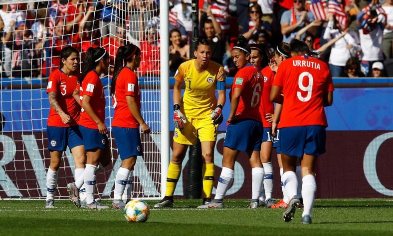 "Todo Chile está con ustedes": El mensaje de apoyo de Arturo Vidal a La Roja femenina